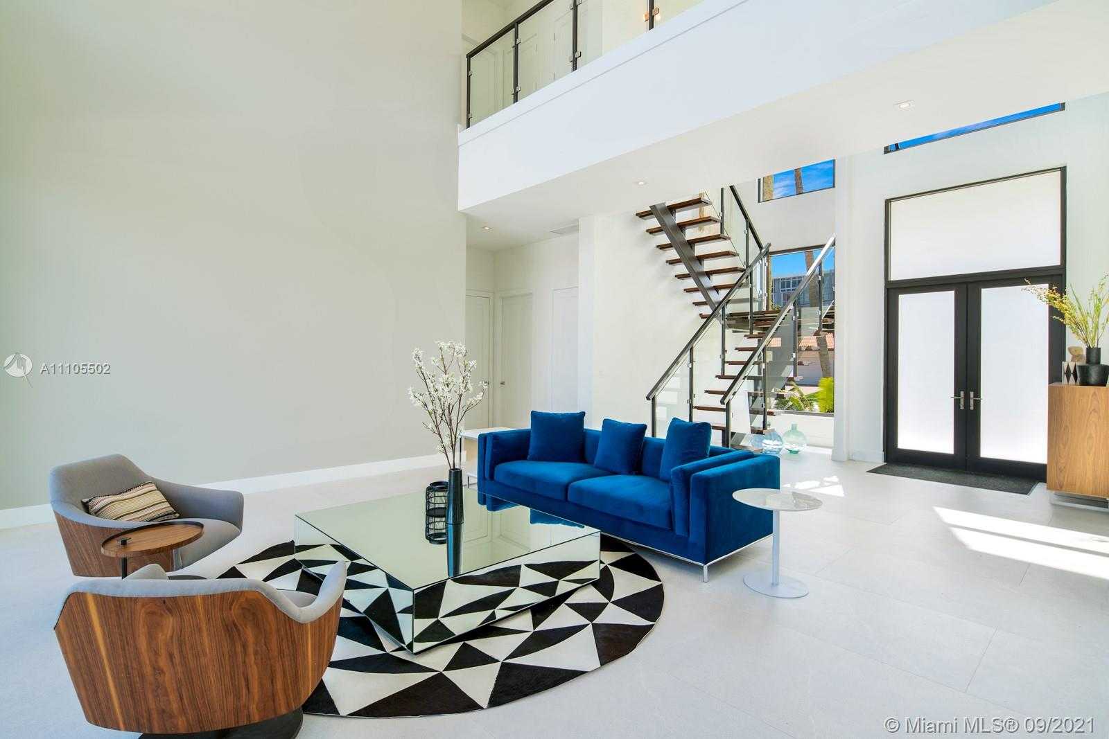 Small Image of 2817 NORTH EAST 35TH ST, Fort Lauderdale Number 12