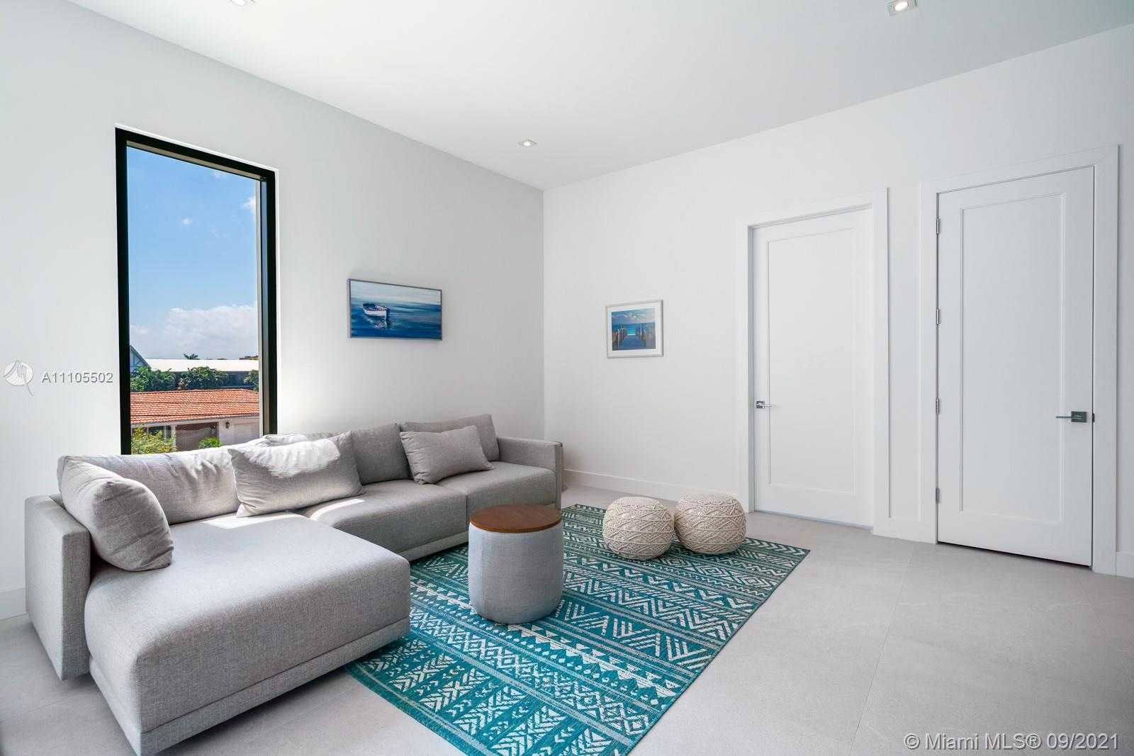 Small Image of 2817 NORTH EAST 35TH ST, Fort Lauderdale Number 21