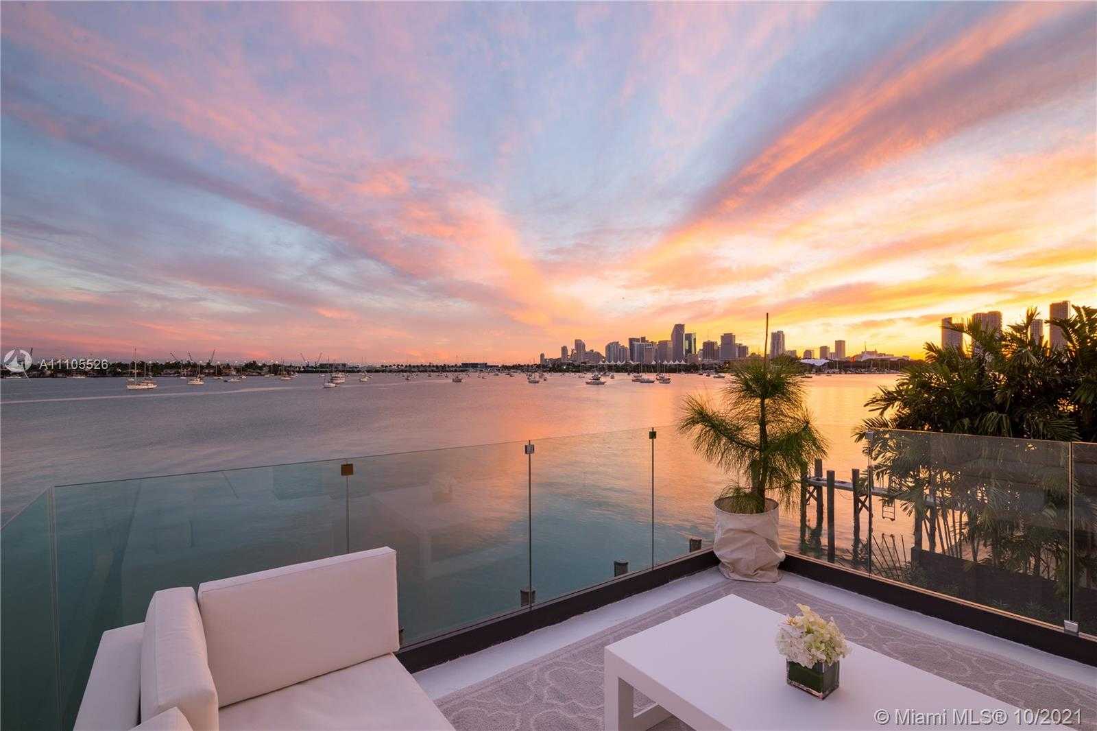 Small Image of 1374 SOUTH VENETIAN WAY, Miami Number 19