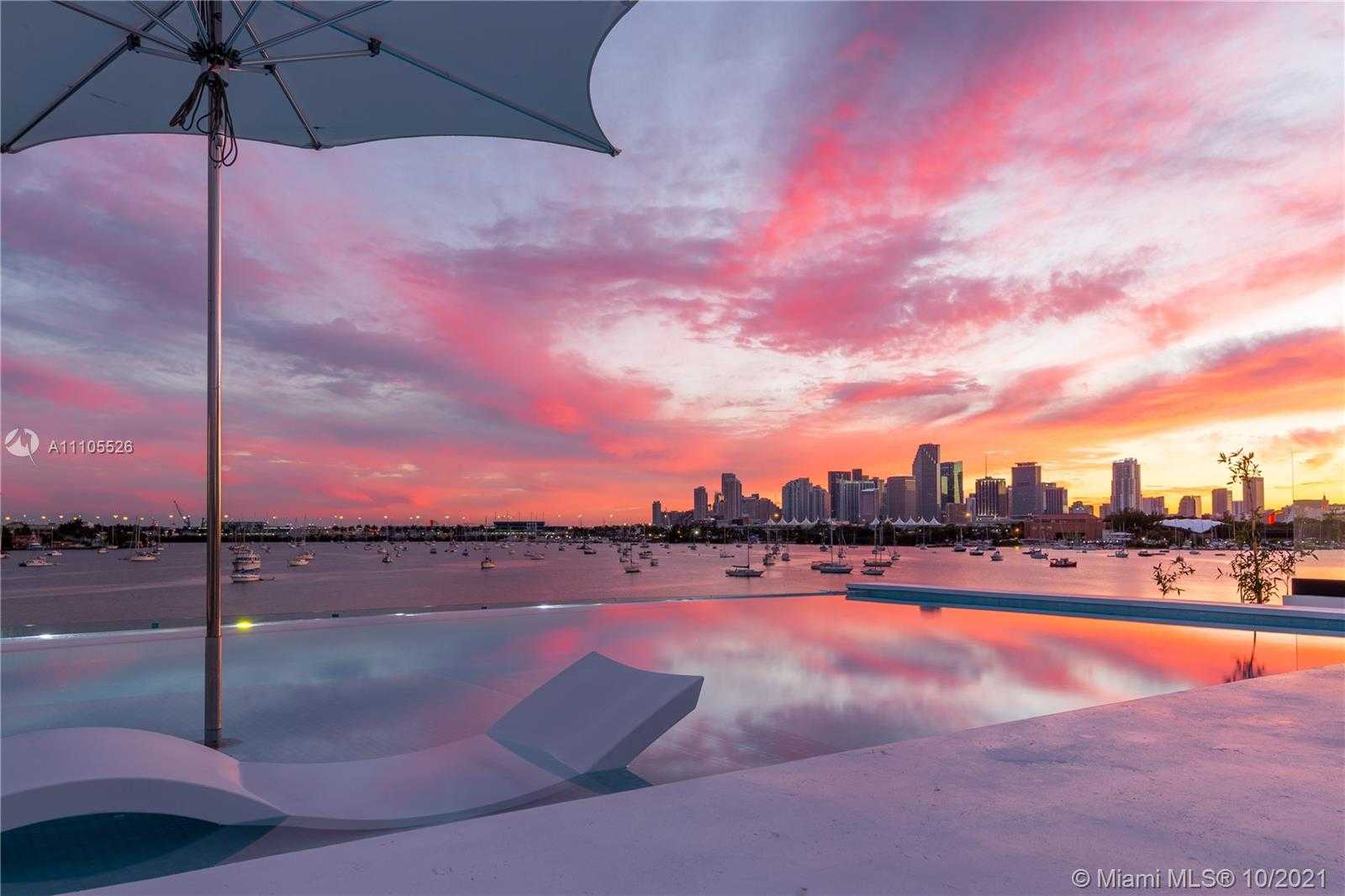 Small Image of 1374 SOUTH VENETIAN WAY, Miami Number 20