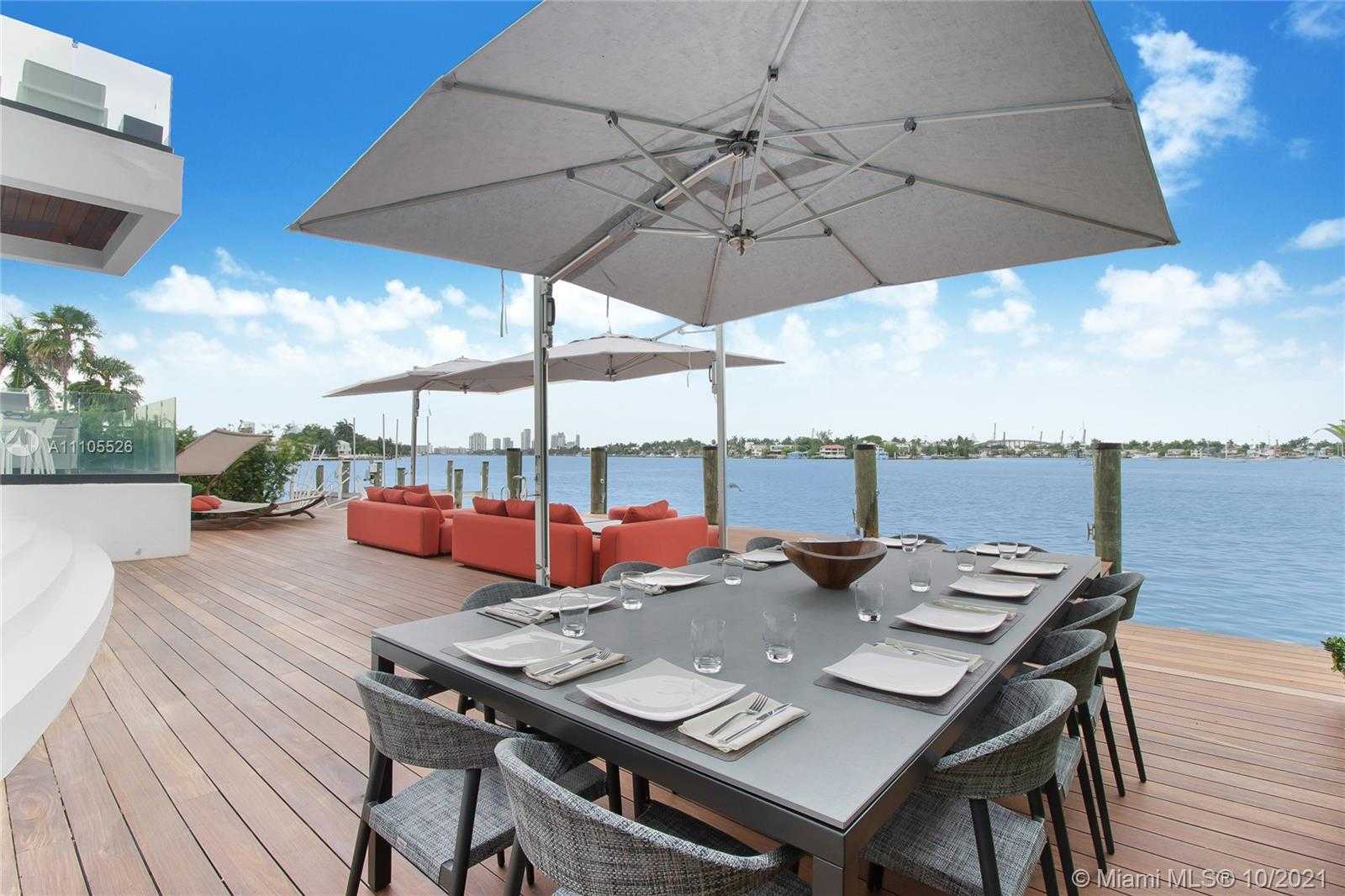 Small Image of 1374 SOUTH VENETIAN WAY, Miami Number 63
