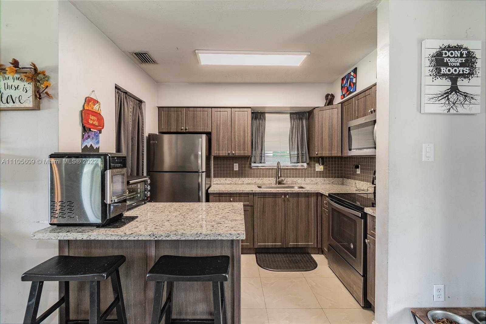 Small Image of 1161 NORTH WEST 78TH AVE, Pembroke Pines Number 10