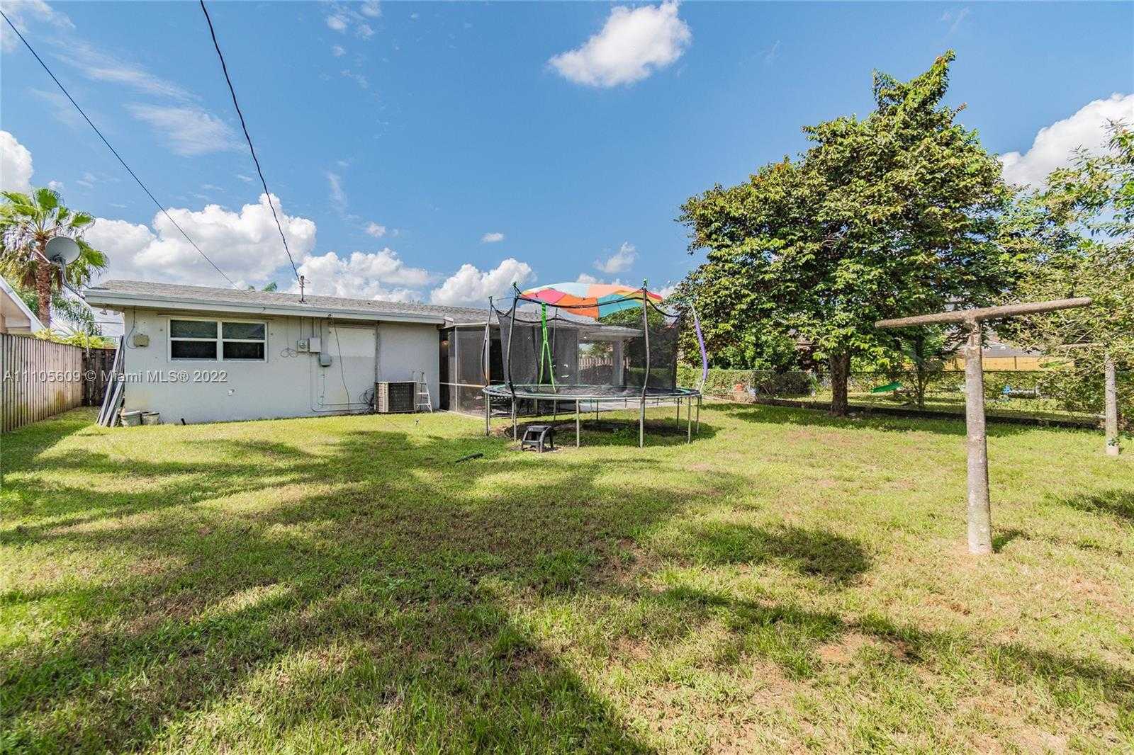 Small Image of 1161 NORTH WEST 78TH AVE, Pembroke Pines Number 24