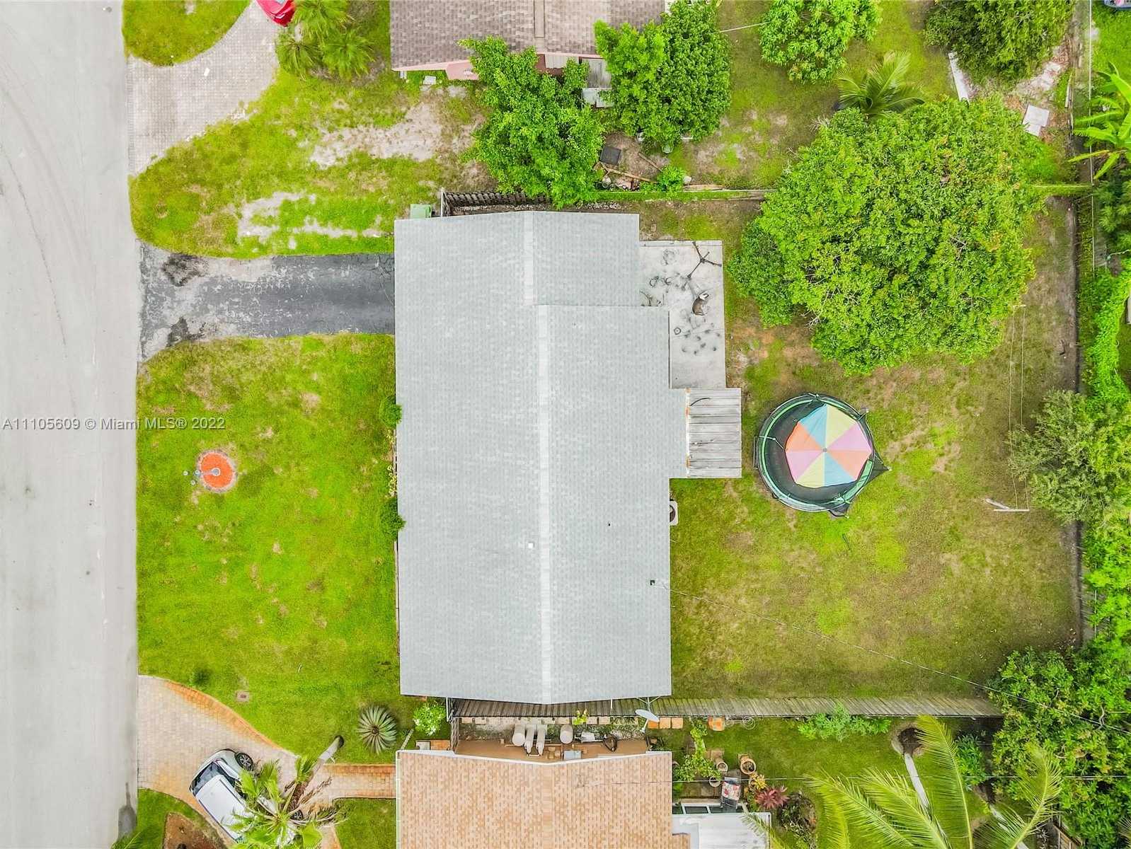 Small Image of 1161 NORTH WEST 78TH AVE, Pembroke Pines Number 26