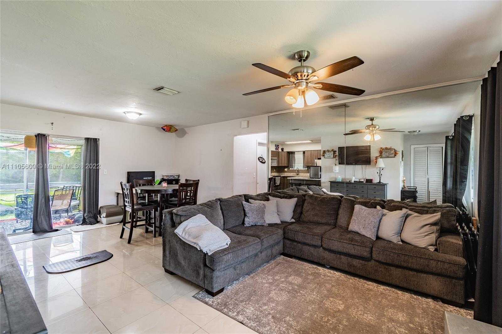 Small Image of 1161 NORTH WEST 78TH AVE, Pembroke Pines Number 5