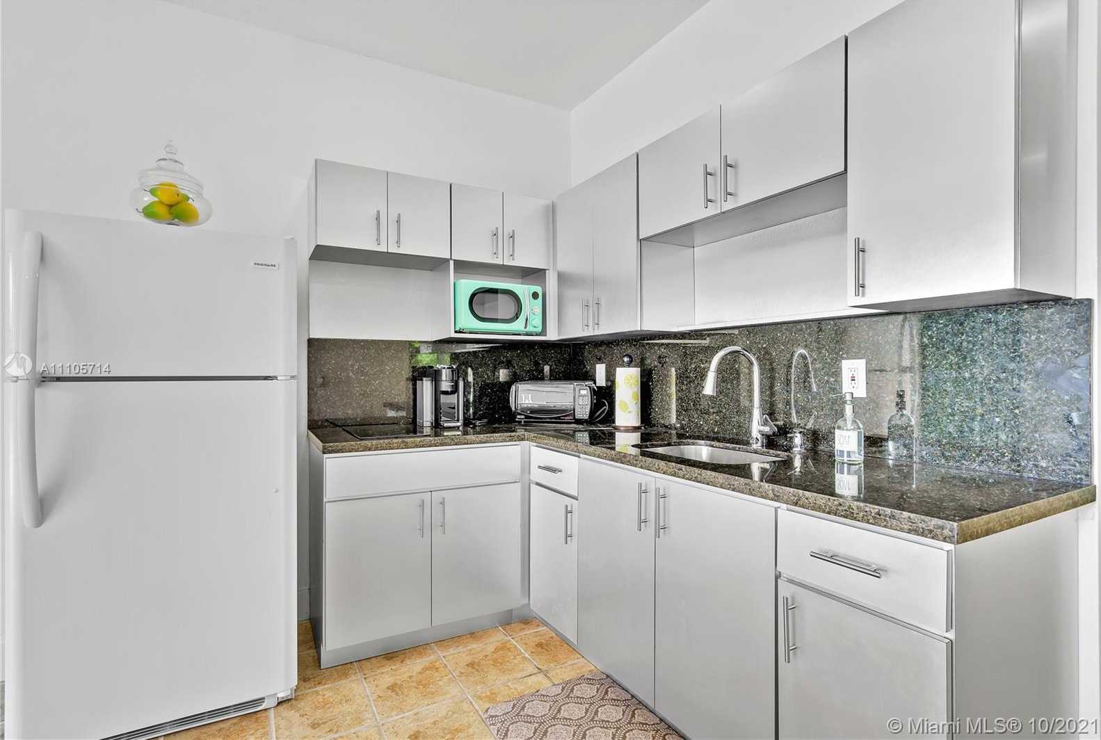 Small Image of 803 BONITO LN, Key Largo Number 20