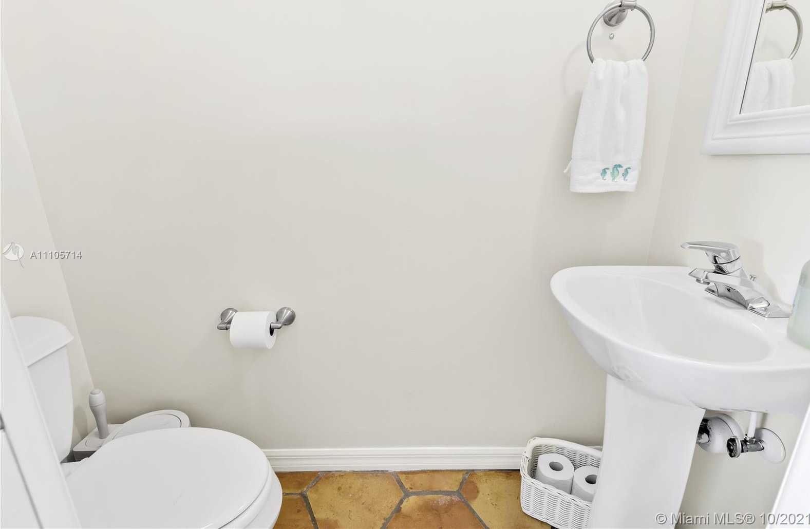 Small Image of 803 BONITO LN, Key Largo Number 9