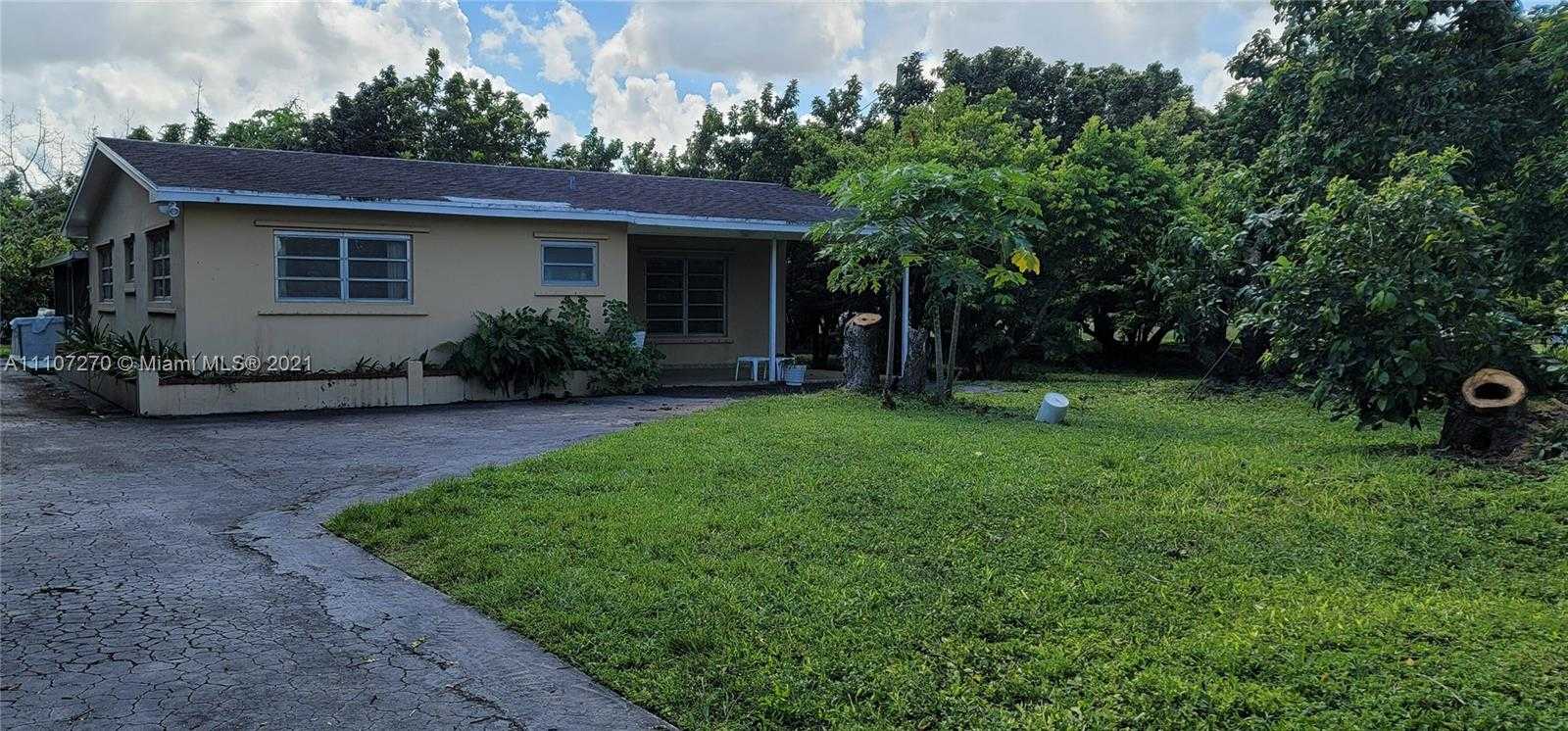Small Image of 18280 SOUTH WEST 264TH ST, Homestead Number 3
