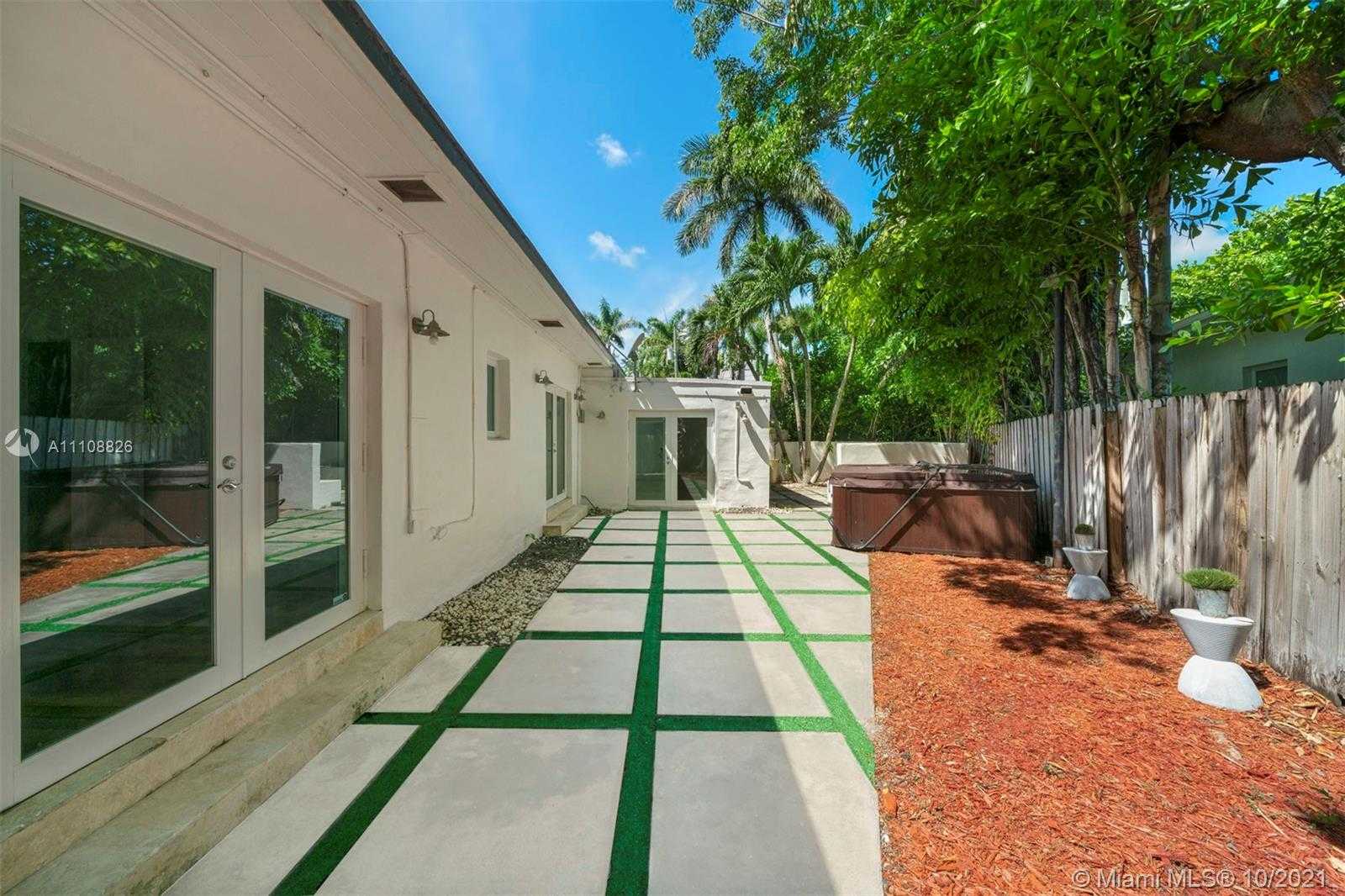 Small Image of 121 4TH SAN MARINO TER, Miami Beach Number 14