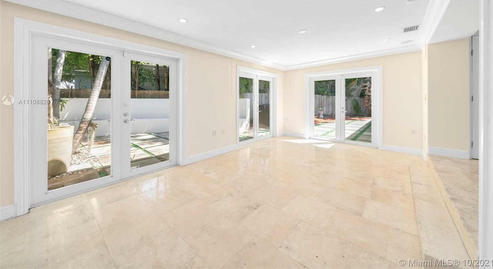 Small Image of 121 4TH SAN MARINO TER, Miami Beach Number 3