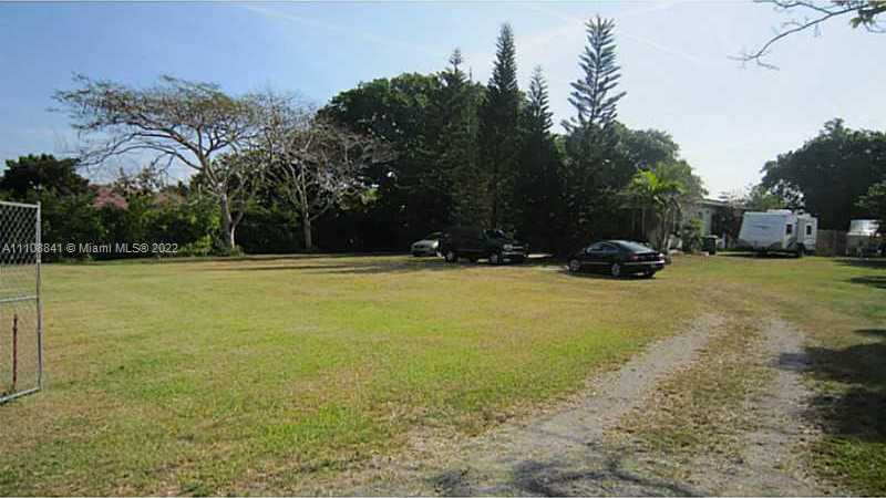 Small Image of 6845 SOUTH WEST 97TH AVE, Miami Number 16