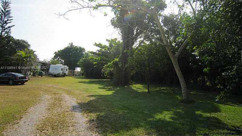 Small Image of 6845 SOUTH WEST 97TH AVE, Miami Number 17