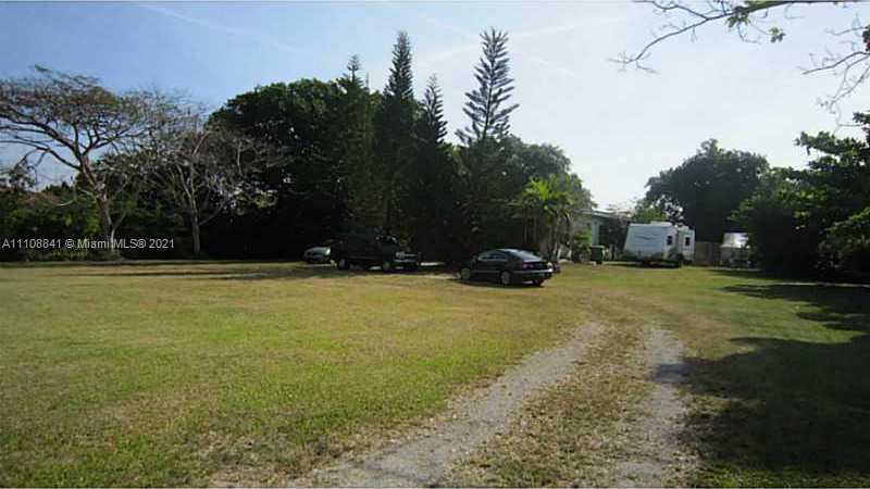 Small Image of 6845 SOUTH WEST 97TH AVE, Miami Number 26