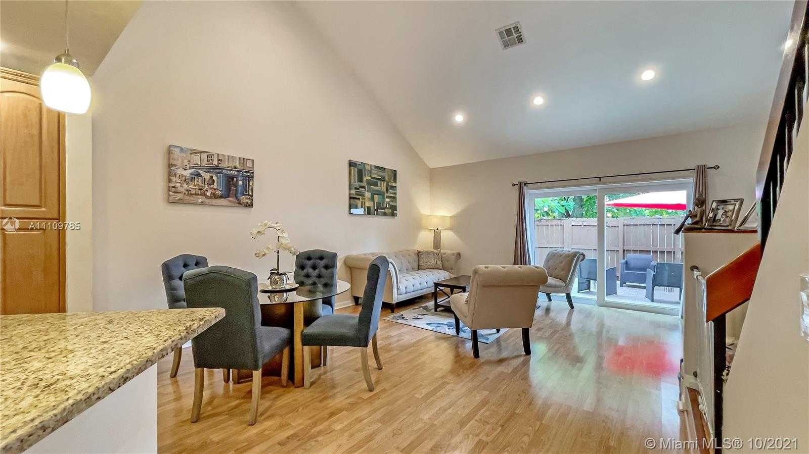 Small Image of 12872 SOUTH WEST 62ND LN, Miami Number 16
