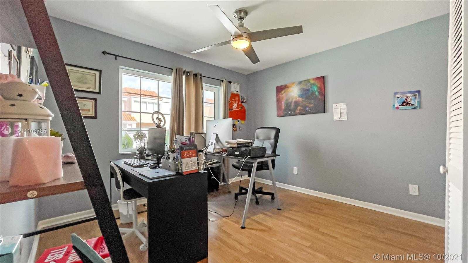 Small Image of 12872 SOUTH WEST 62ND LN, Miami Number 8