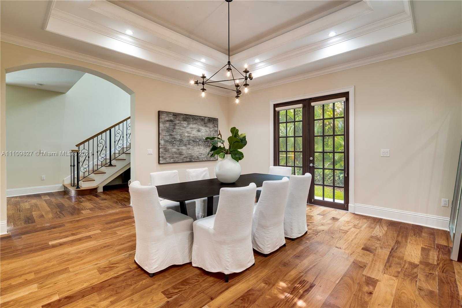 Small Image of 200 RIDGEWOOD RD, Coral Gables Number 10