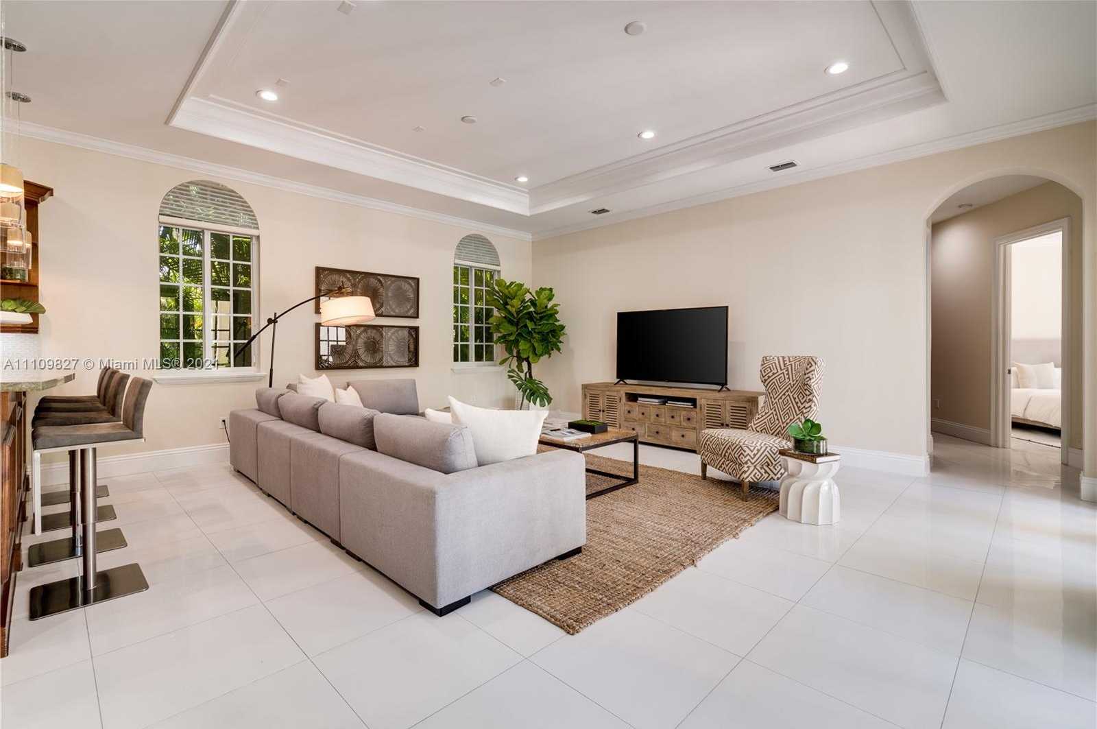 Small Image of 200 RIDGEWOOD RD, Coral Gables Number 19