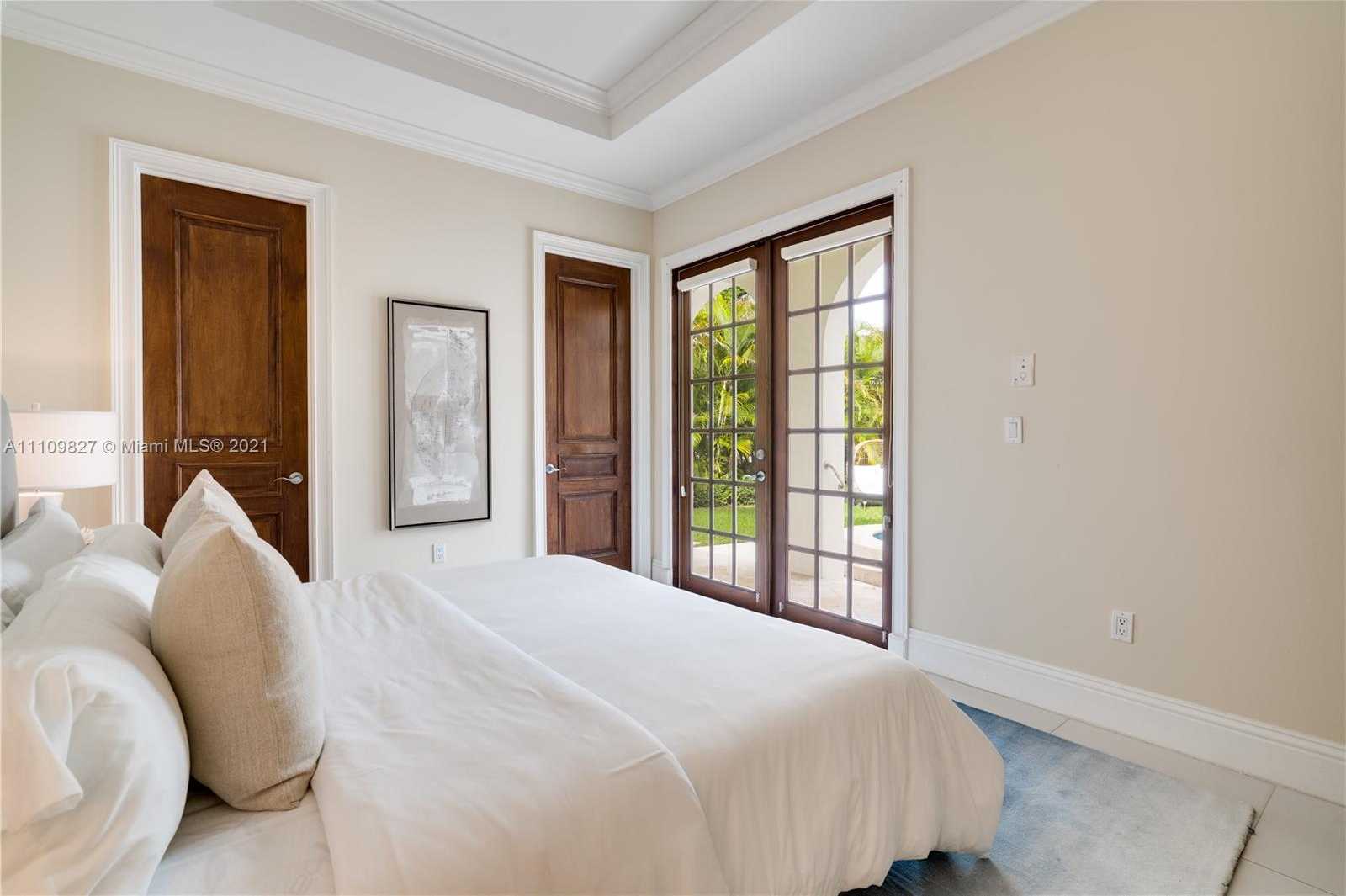Small Image of 200 RIDGEWOOD RD, Coral Gables Number 22