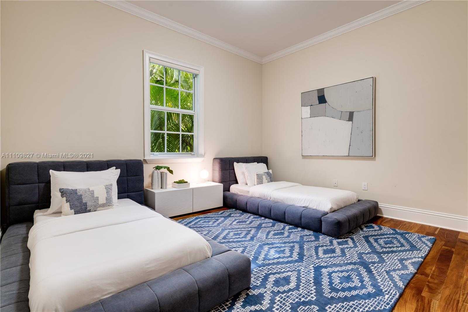 Small Image of 200 RIDGEWOOD RD, Coral Gables Number 28