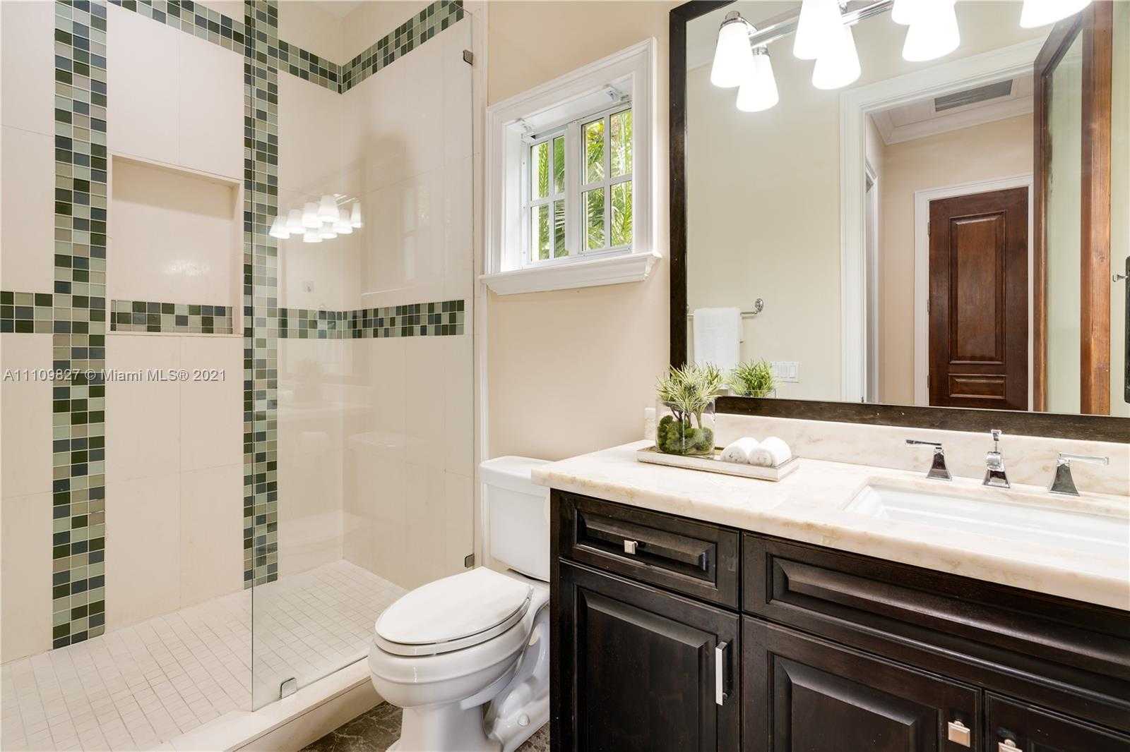 Small Image of 200 RIDGEWOOD RD, Coral Gables Number 41