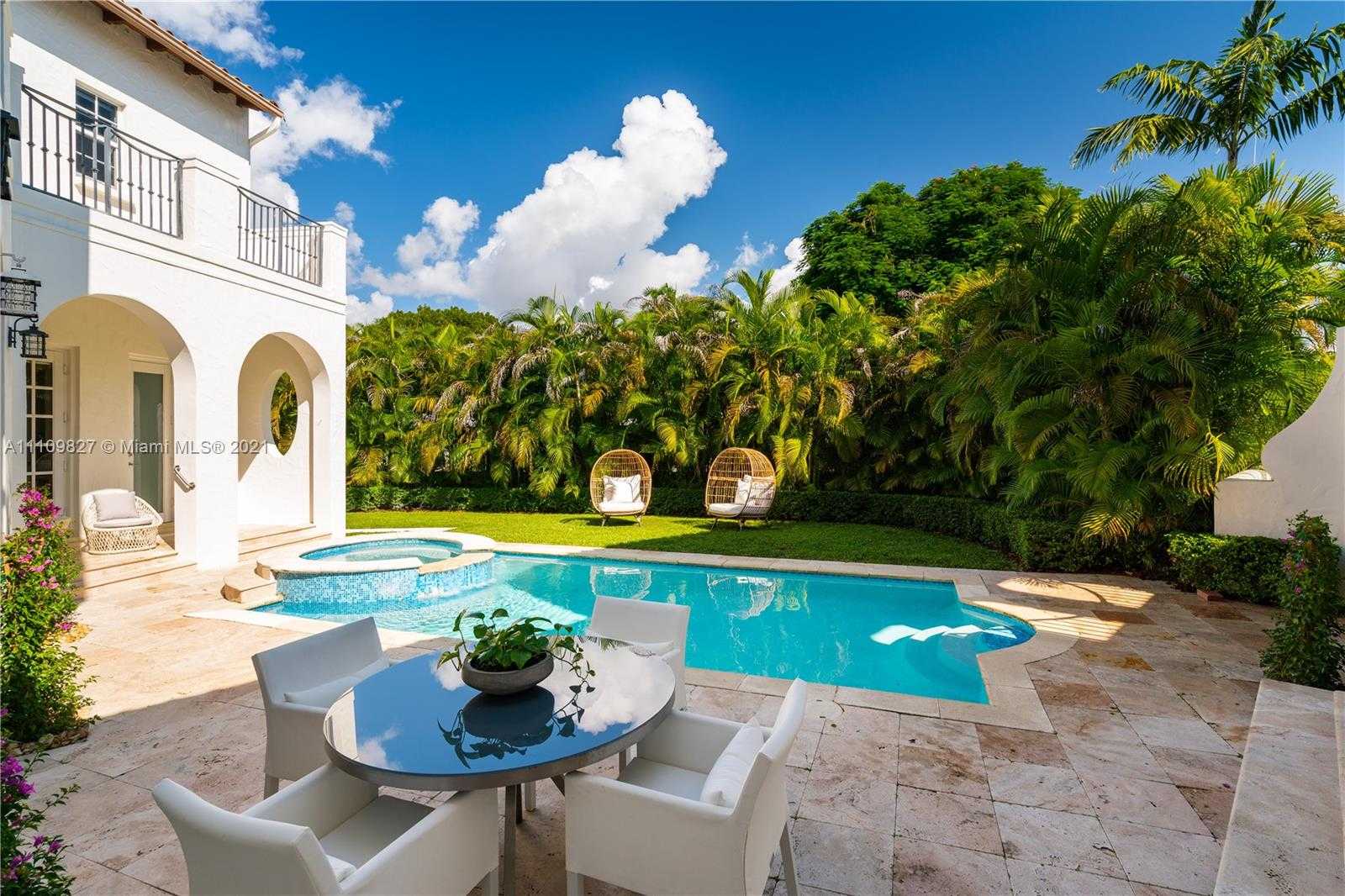 Small Image of 200 RIDGEWOOD RD, Coral Gables Number 44