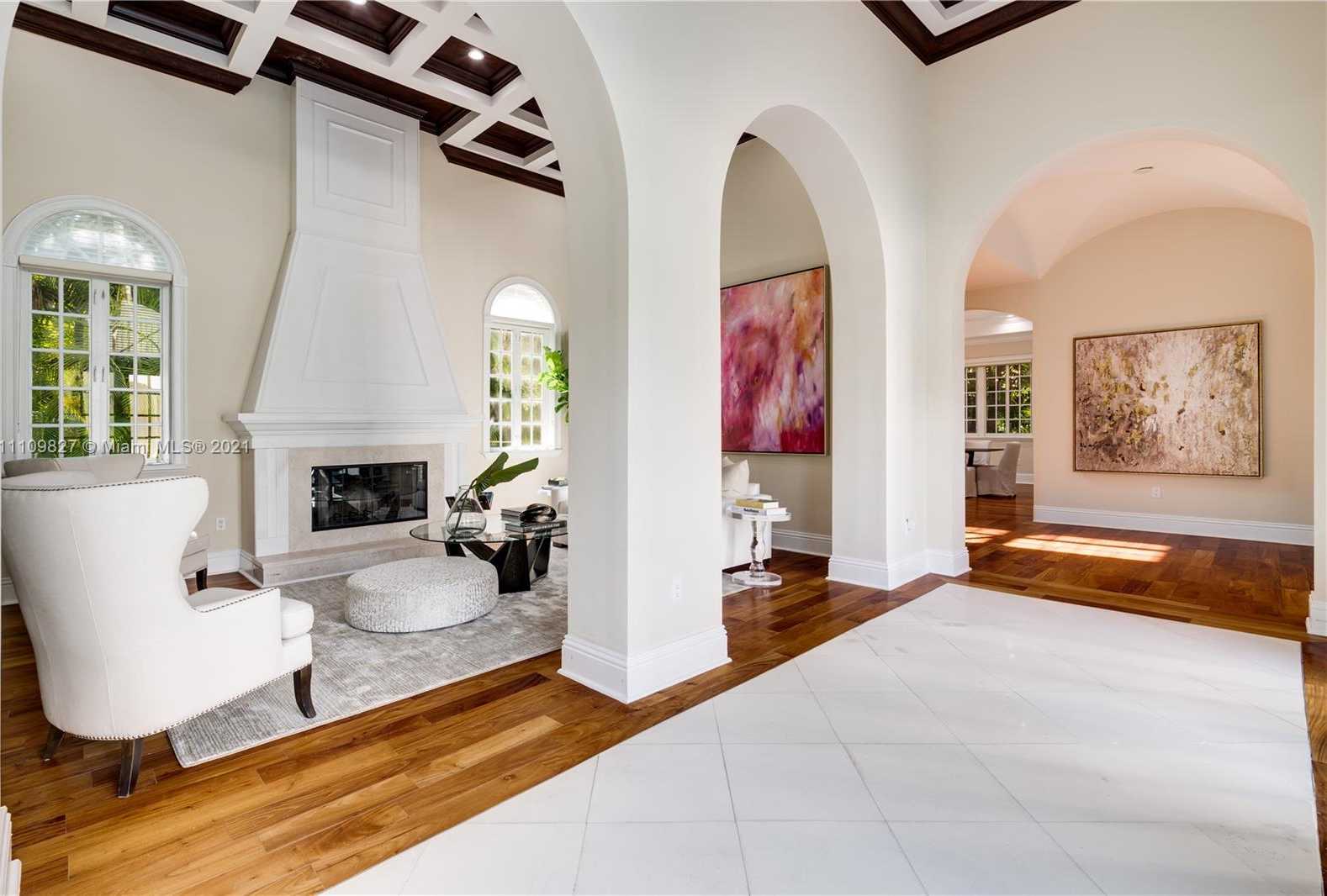 Small Image of 200 RIDGEWOOD RD, Coral Gables Number 8