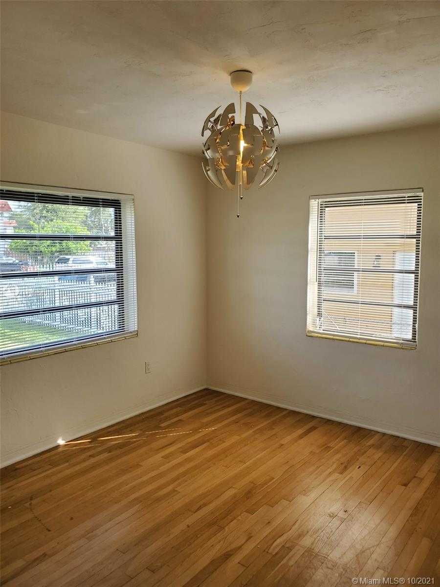 Small Image of 1520 NORTH EAST 150TH ST, Miami Number 18