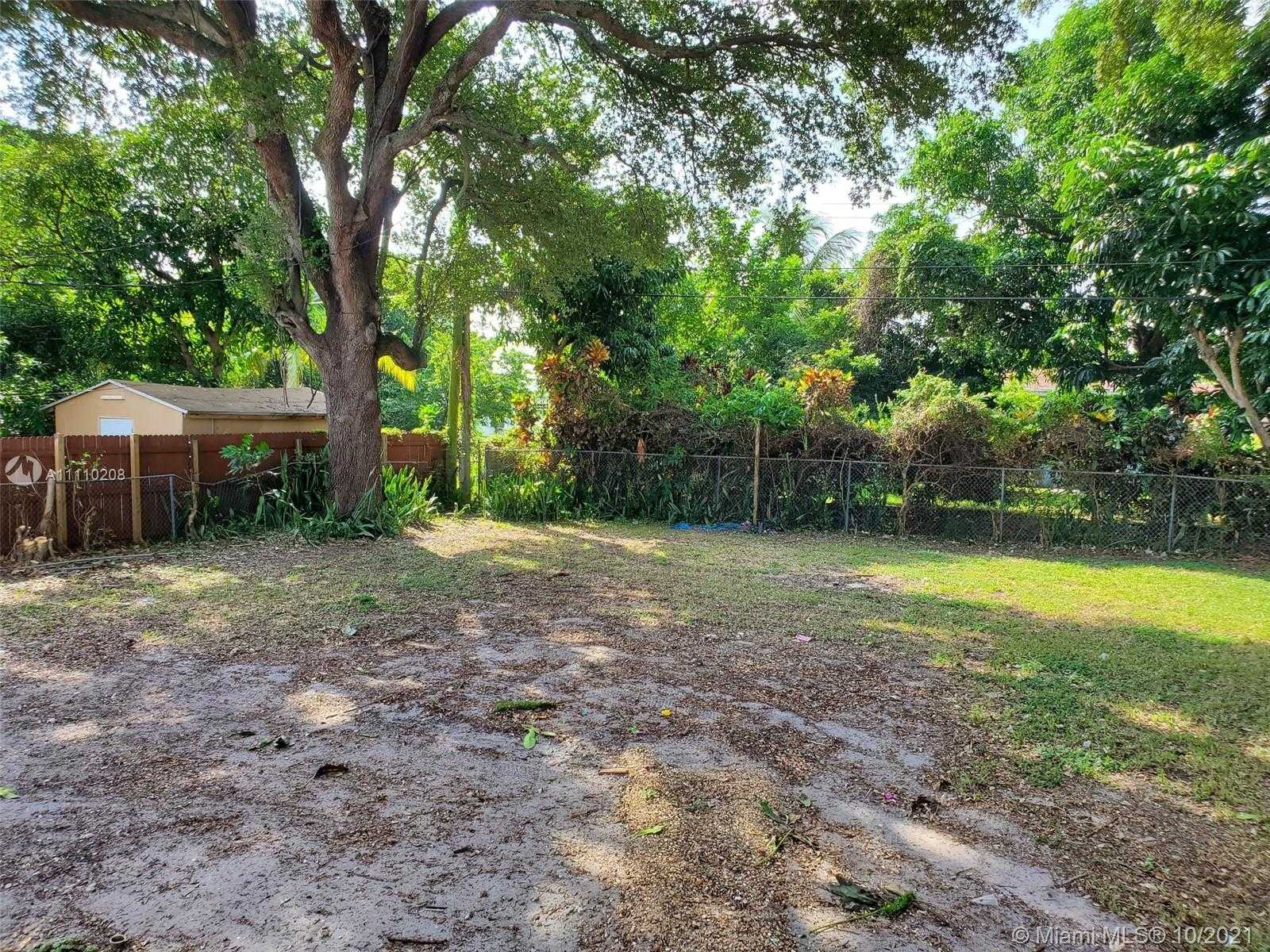 Small Image of 1520 NORTH EAST 150TH ST, Miami Number 27