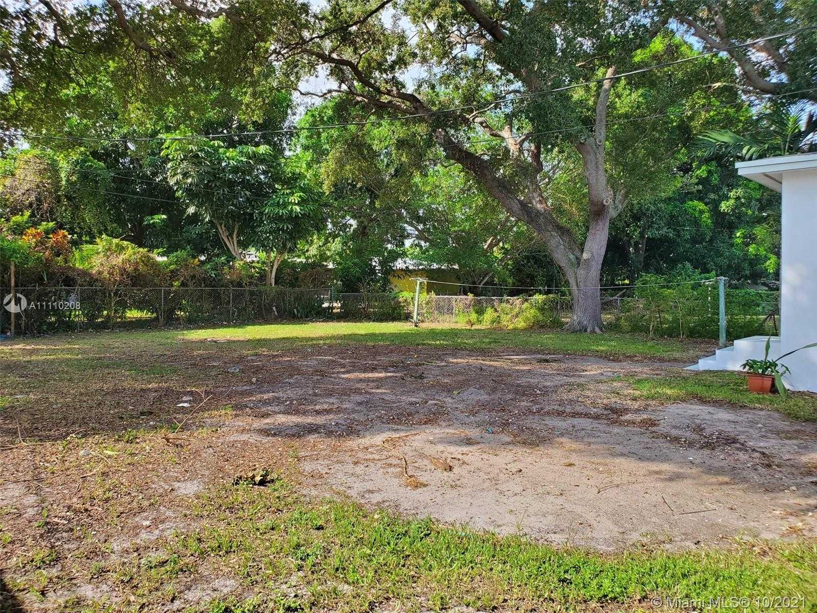 Small Image of 1520 NORTH EAST 150TH ST, Miami Number 28