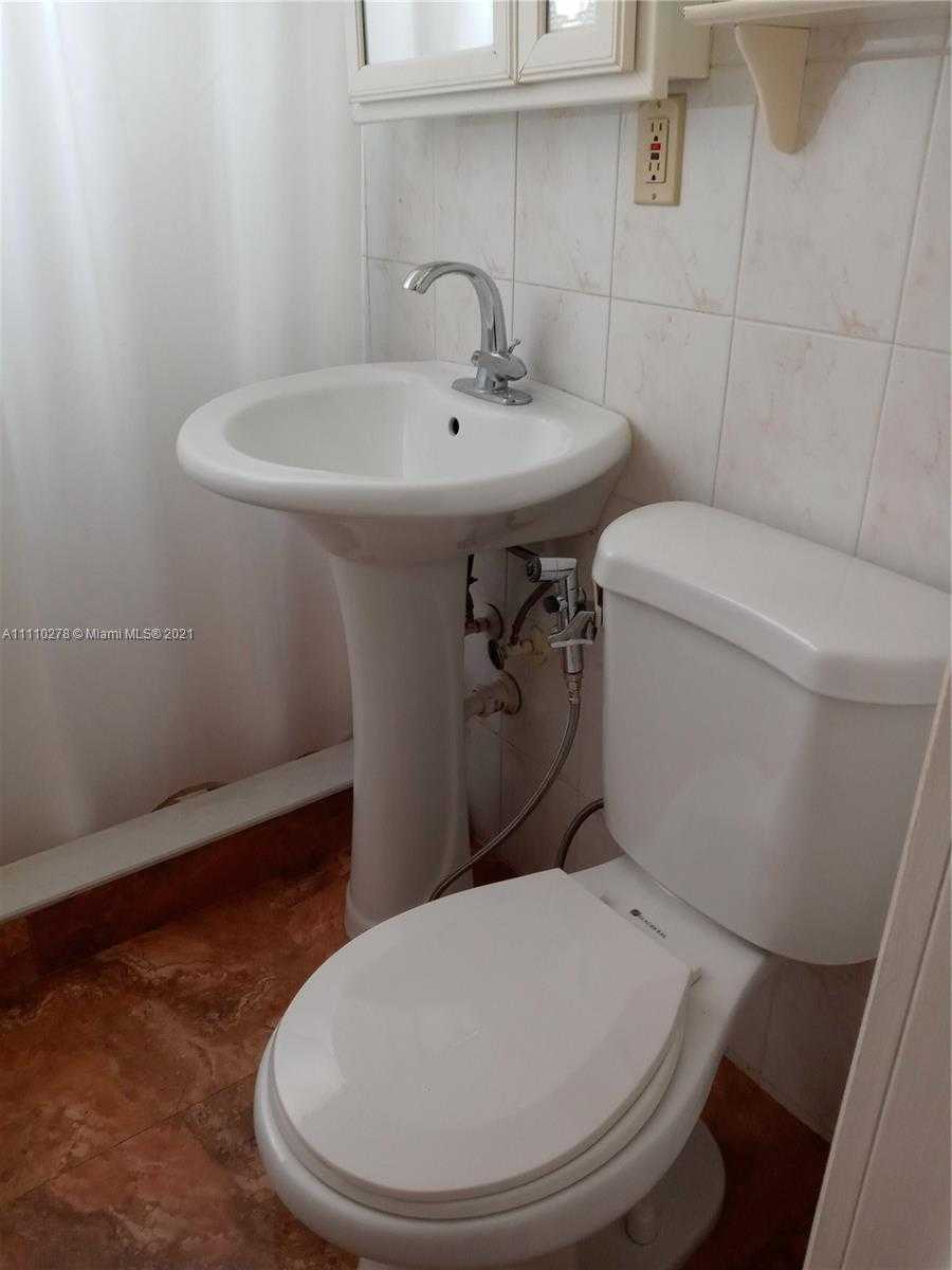Small Image of 2025 WEST 3RD AVE, Hialeah Number 12