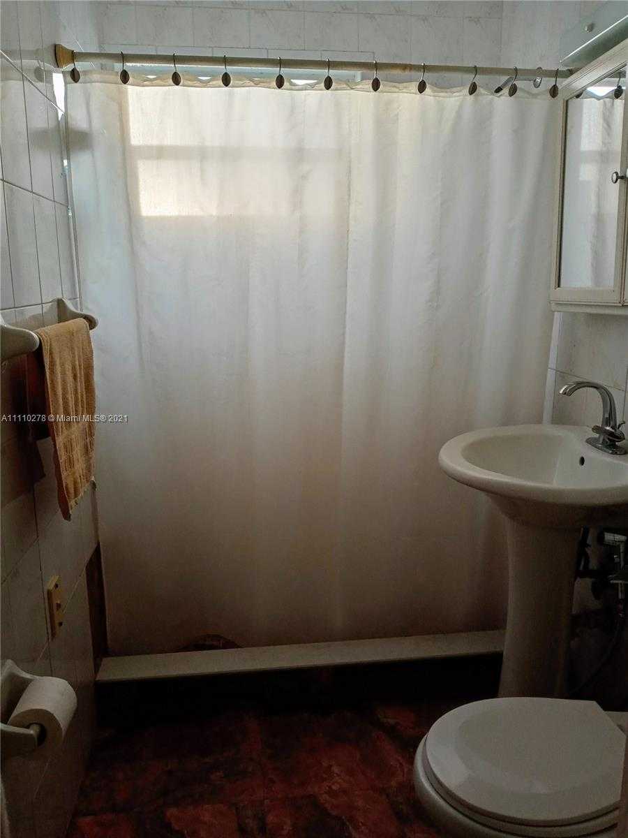 Small Image of 2025 WEST 3RD AVE, Hialeah Number 13