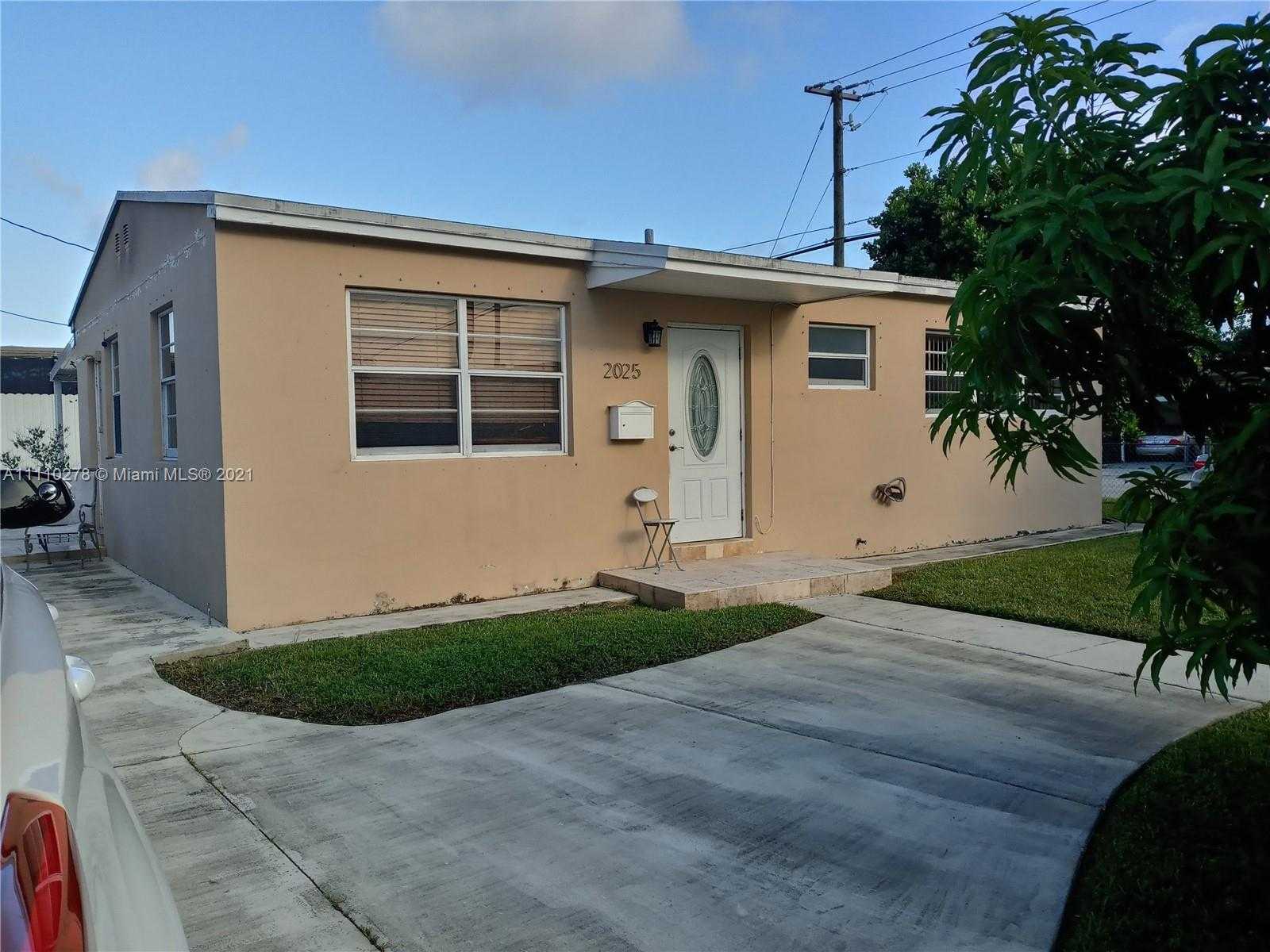 Small Image of 2025 WEST 3RD AVE, Hialeah Number 2