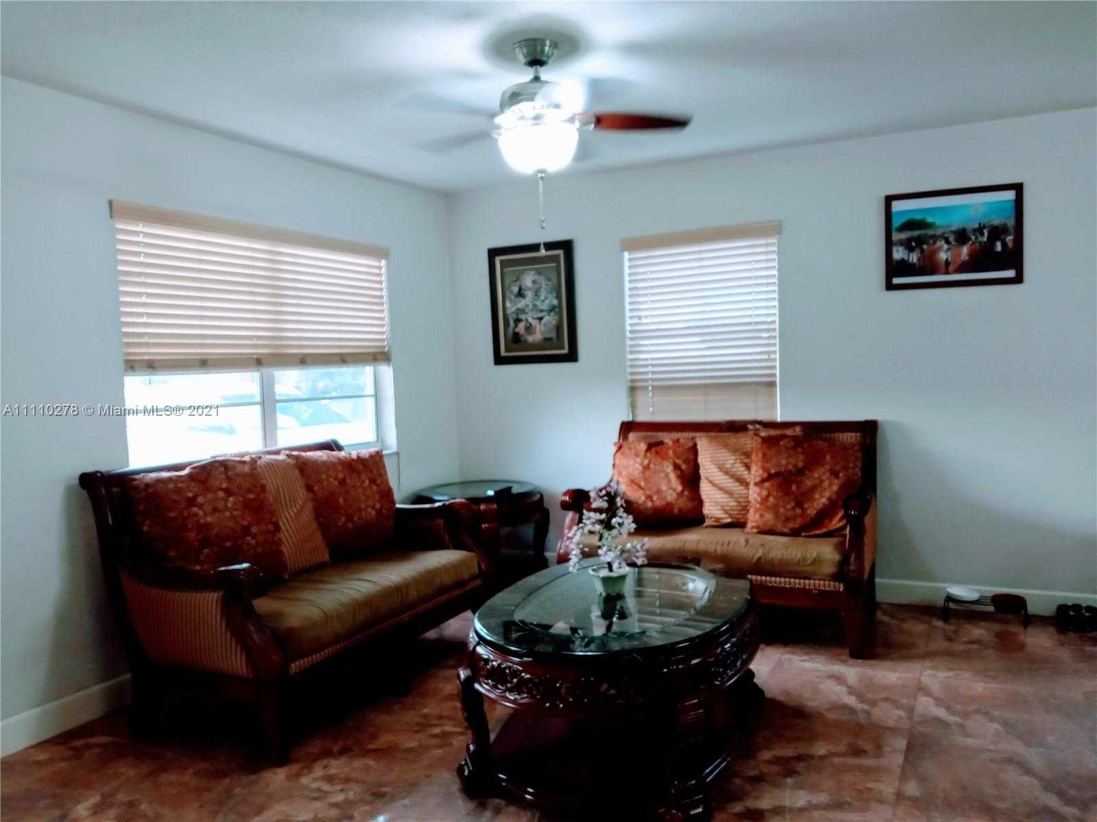 Small Image of 2025 WEST 3RD AVE, Hialeah Number 4