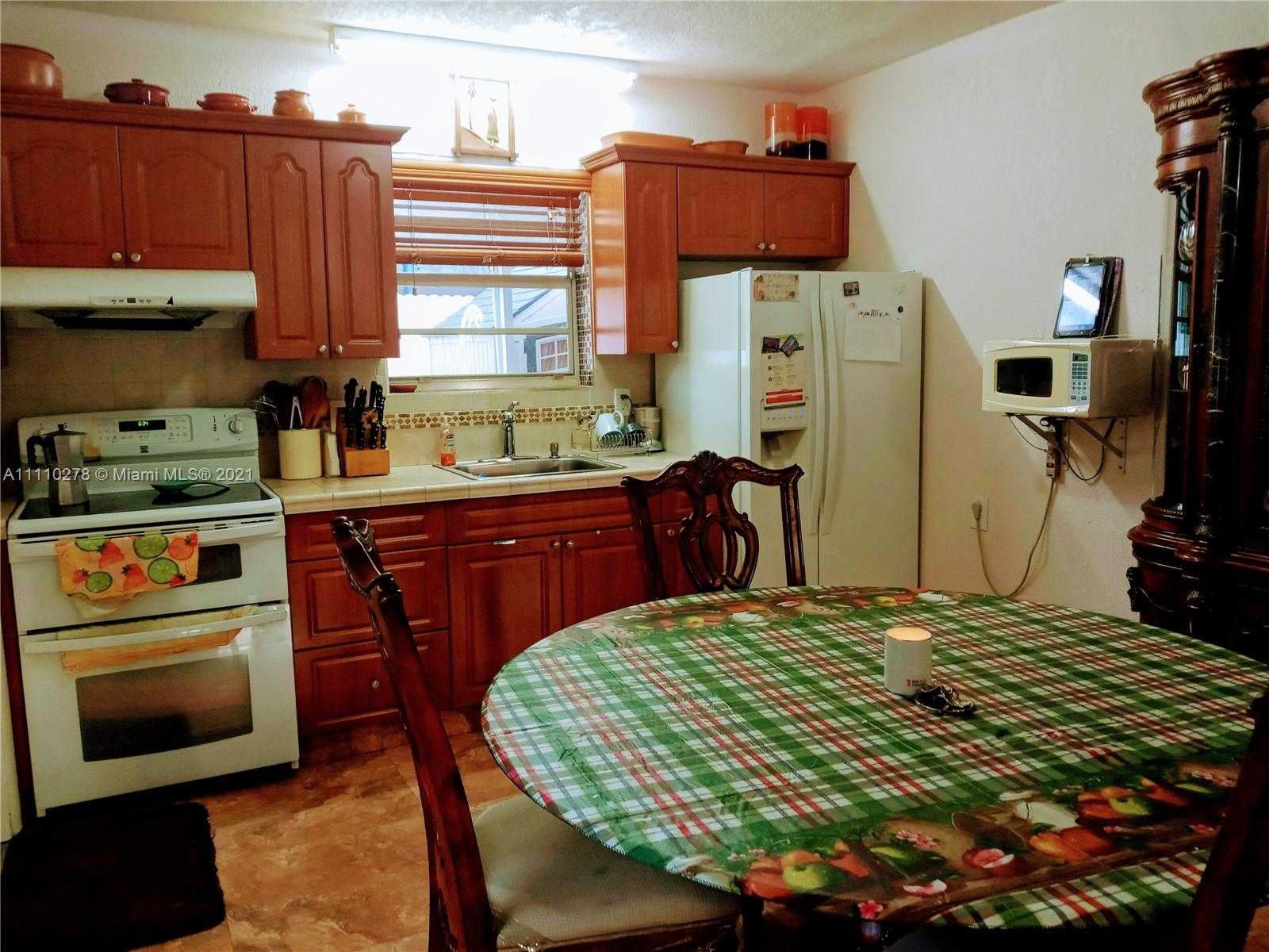 Small Image of 2025 WEST 3RD AVE, Hialeah Number 7