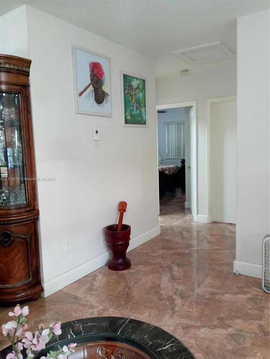 Small Image of 2025 WEST 3RD AVE, Hialeah Number 8