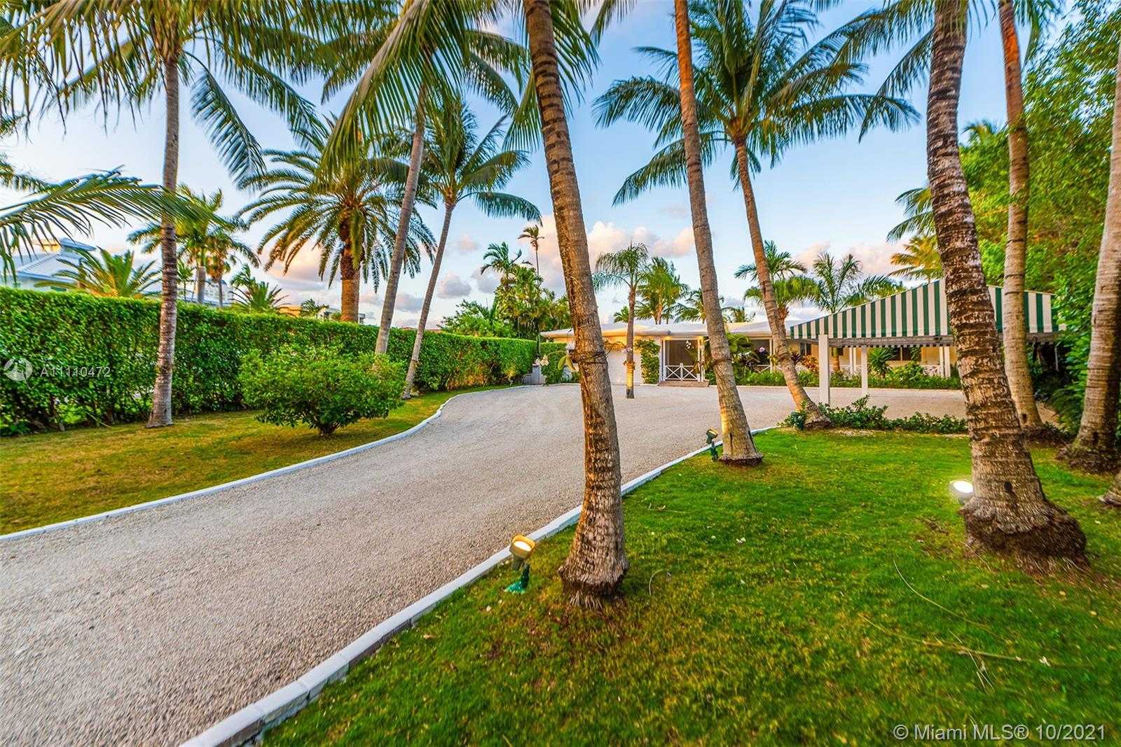 Small Image of 1161 BELLE MEADE ISLAND DR, Miami Number 15