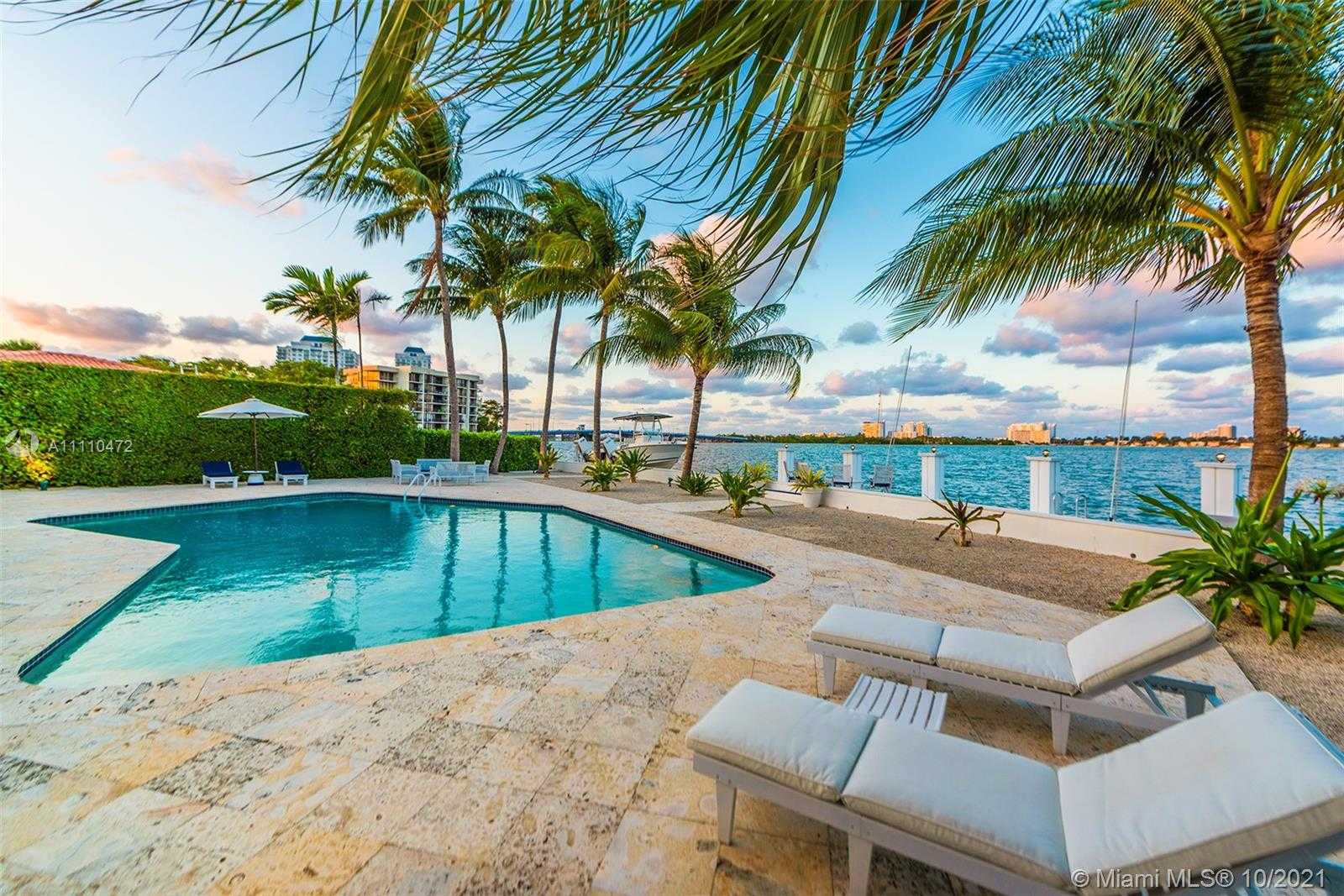 Small Image of 1161 BELLE MEADE ISLAND DR, Miami Number 33