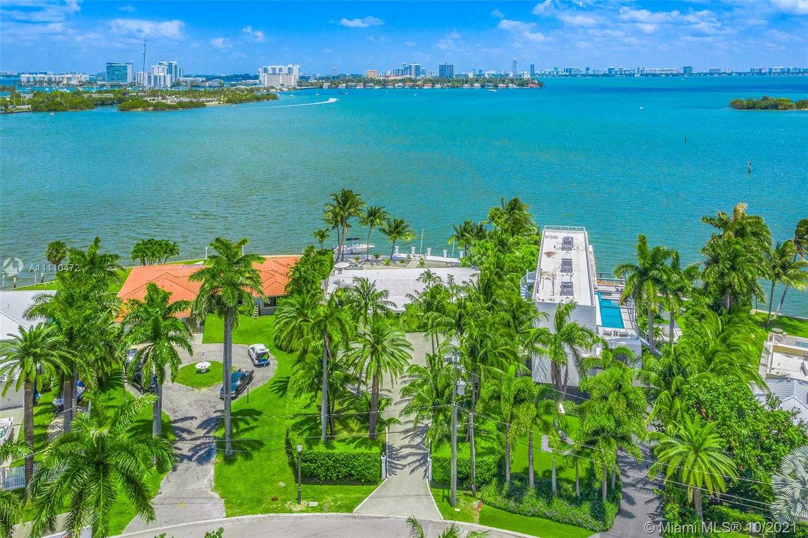 Small Image of 1161 BELLE MEADE ISLAND DR, Miami Number 51