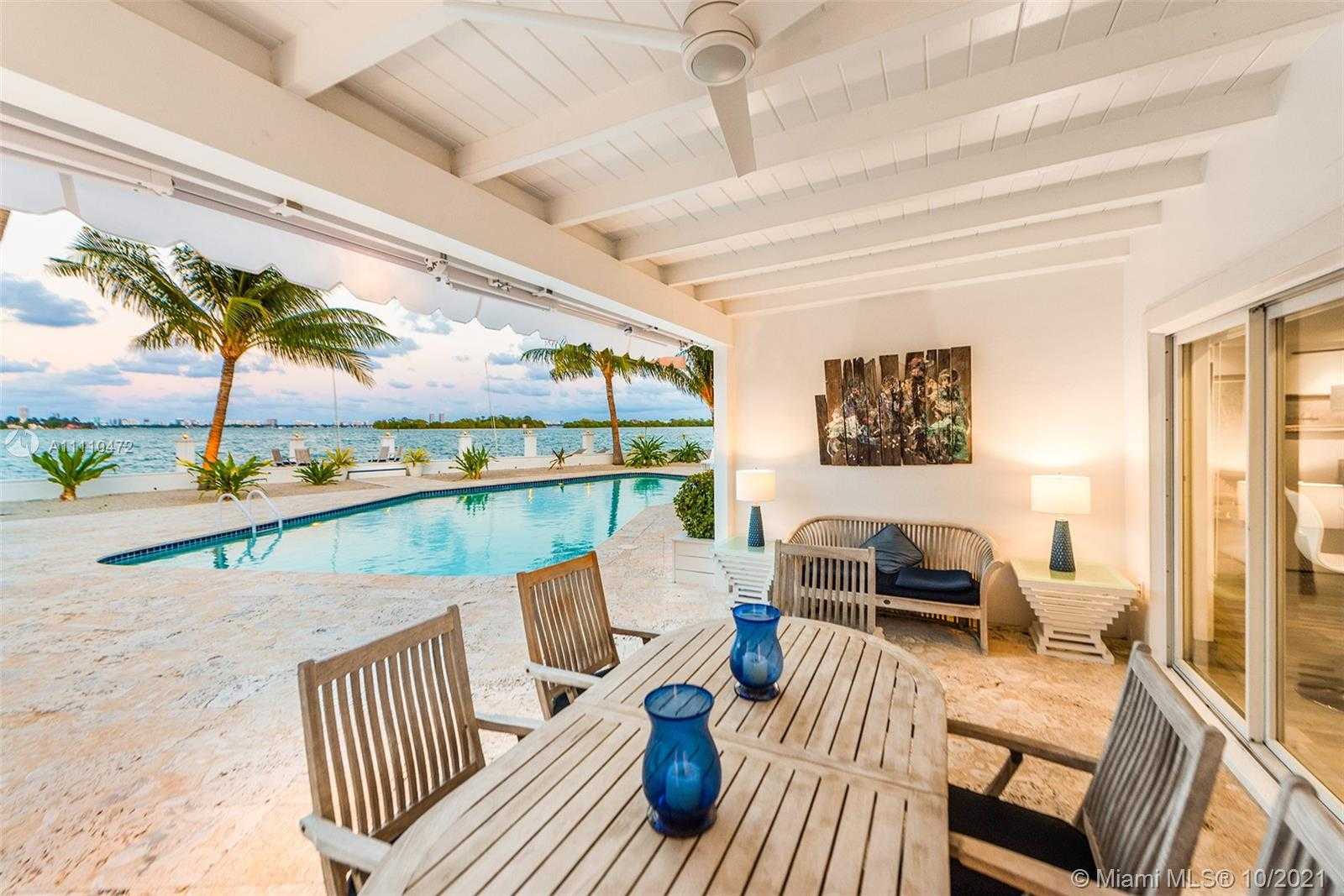 Small Image of 1161 BELLE MEADE ISLAND DR, Miami Number 7