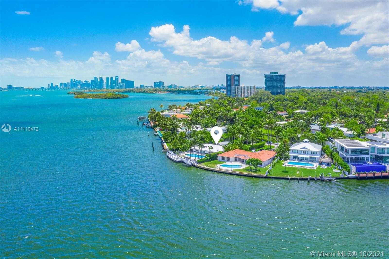 Small Image of 1161 BELLE MEADE ISLAND DR, Miami Number 9