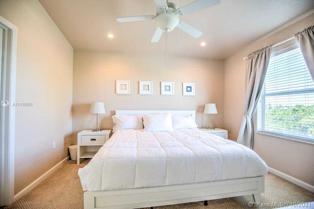 Small Image of 544 SOMBRERO BEACH RD, Marathon Number 46