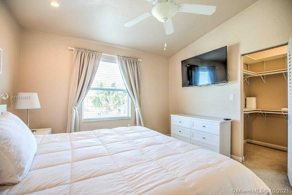 Small Image of 544 SOMBRERO BEACH RD, Marathon Number 47