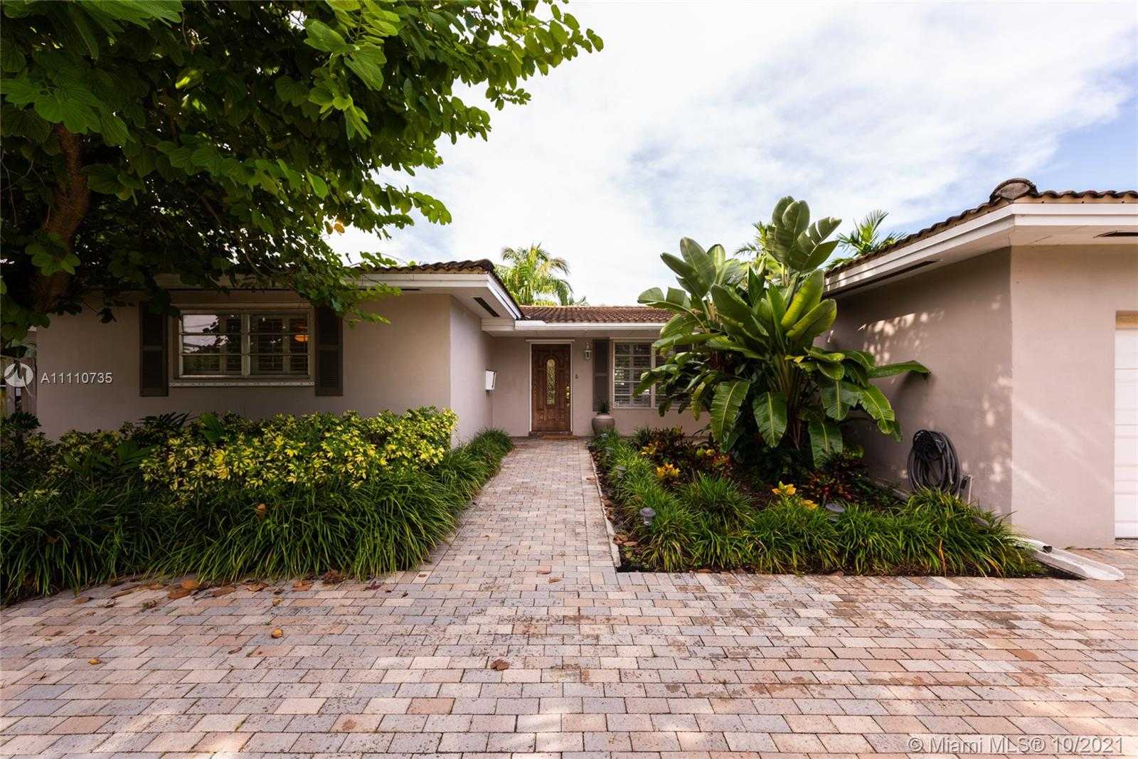 Small Image of 1850 NORTH EAST 118TH RD, North Miami Number 2