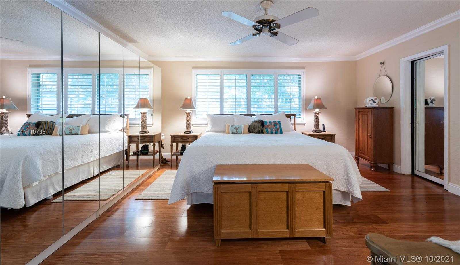 Small Image of 1850 NORTH EAST 118TH RD, North Miami Number 26