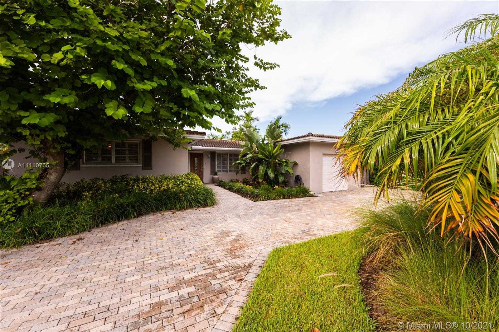 Small Image of 1850 NORTH EAST 118TH RD, North Miami Number 42