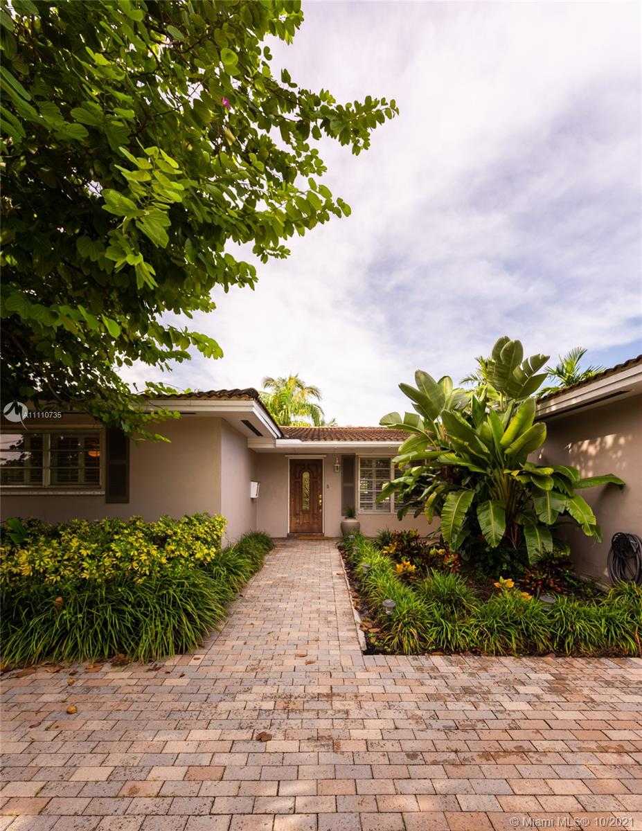 Small Image of 1850 NORTH EAST 118TH RD, North Miami Number 43