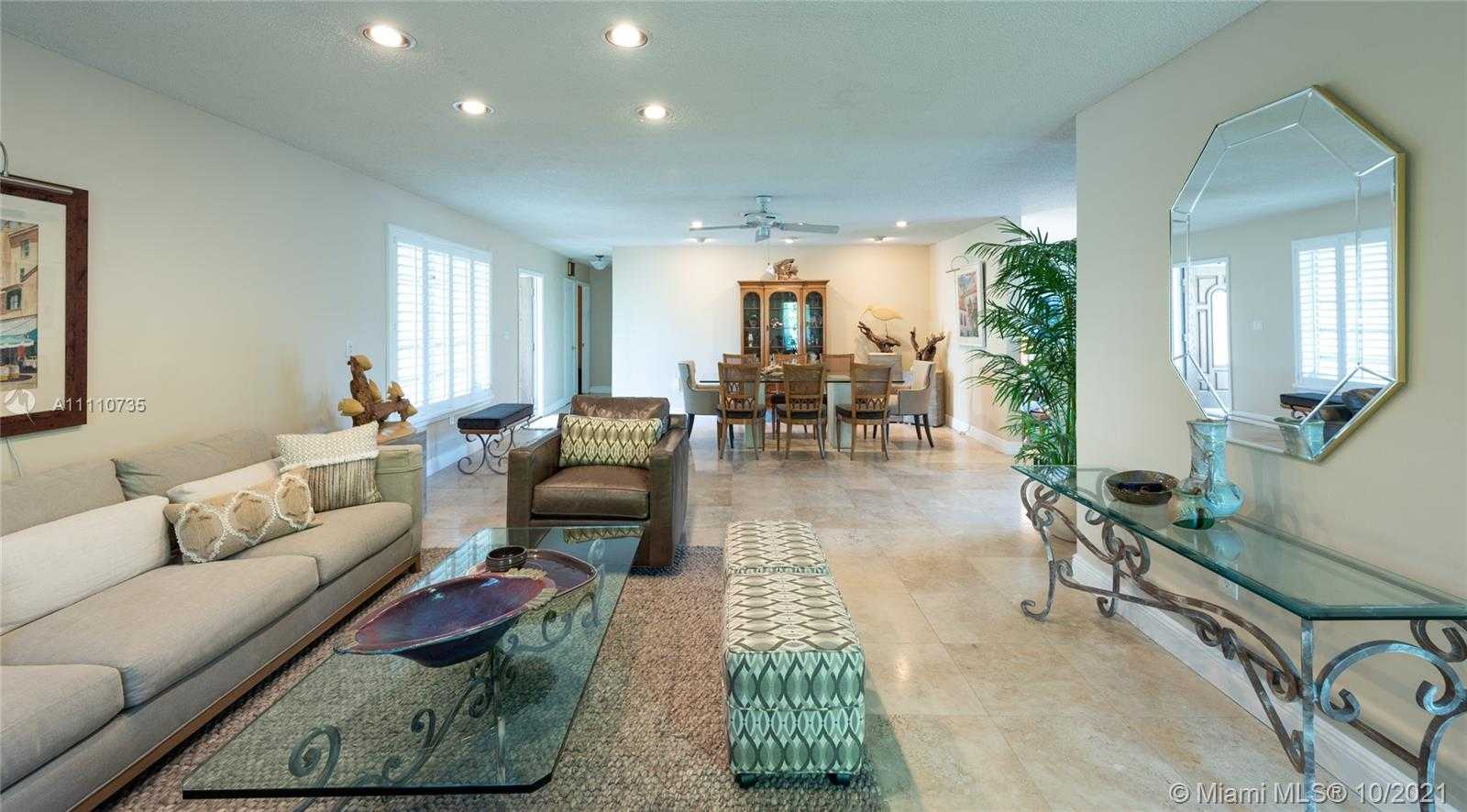 Small Image of 1850 NORTH EAST 118TH RD, North Miami Number 5