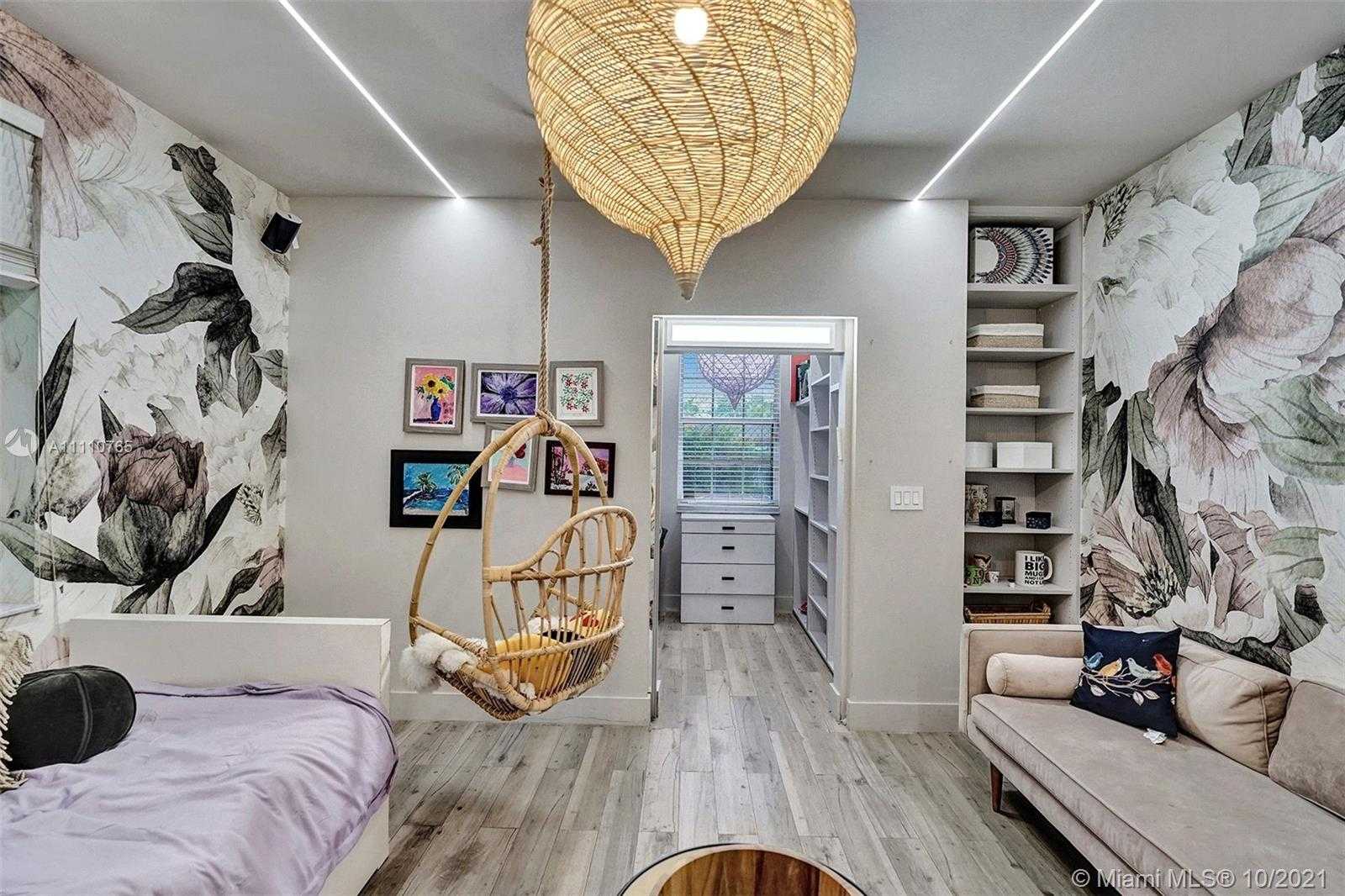 Small Image of 17150 NORTH EAST 10TH AVE, Miami Number 21