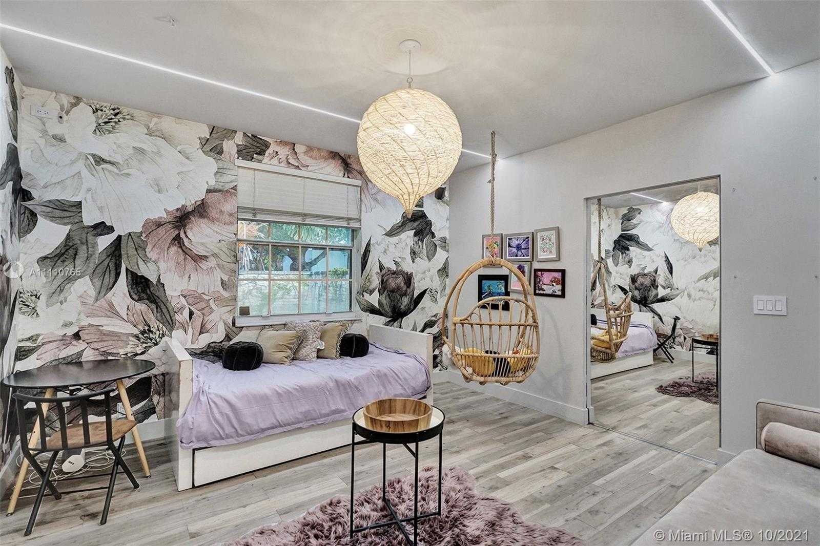 Small Image of 17150 NORTH EAST 10TH AVE, Miami Number 22