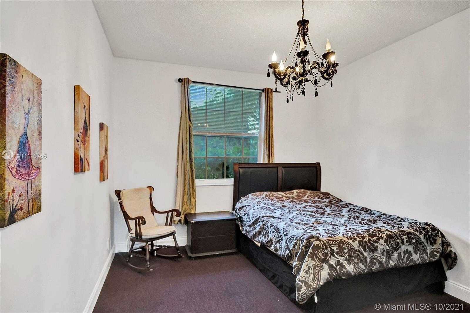 Small Image of 17150 NORTH EAST 10TH AVE, Miami Number 24